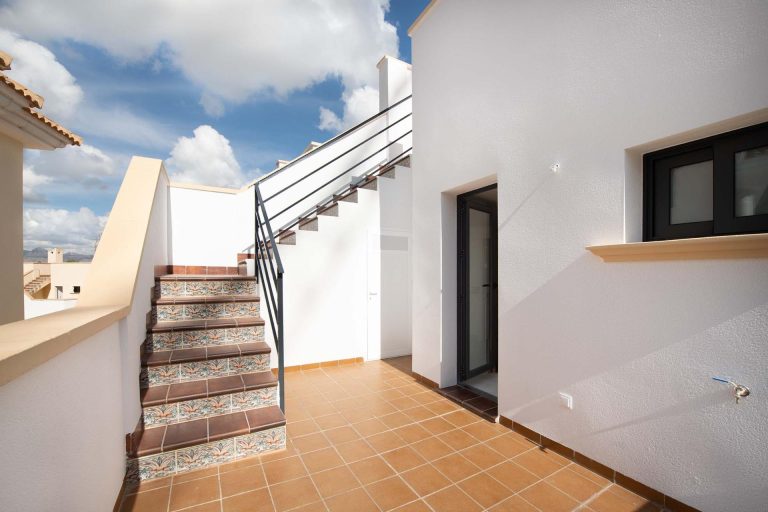 Nowe bungalowy i kamienice w Cox, Alicante